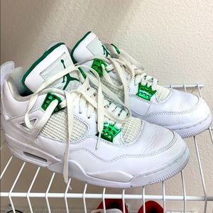 Jordan 4 a metallic Green